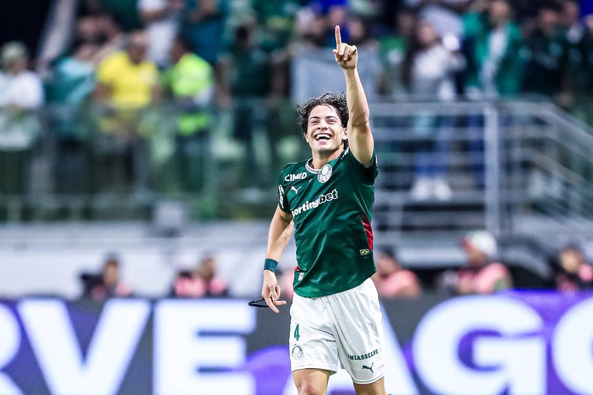 Giay festeja golo pelo Palmeiras