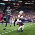 Nehemiah Pritchett interceta passe de Drake May. Foto NFL