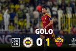 Ex-Benfica faz golaço a... ex-Benfica