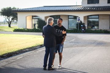 Laszlo Boloni com Quaresma na Academia: «Foi o meu mustang!» (Veja as fotos)