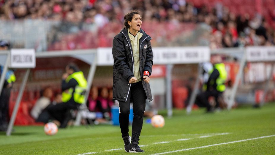 Benfica defronta Apollon Limassol no acesso à Champions feminina