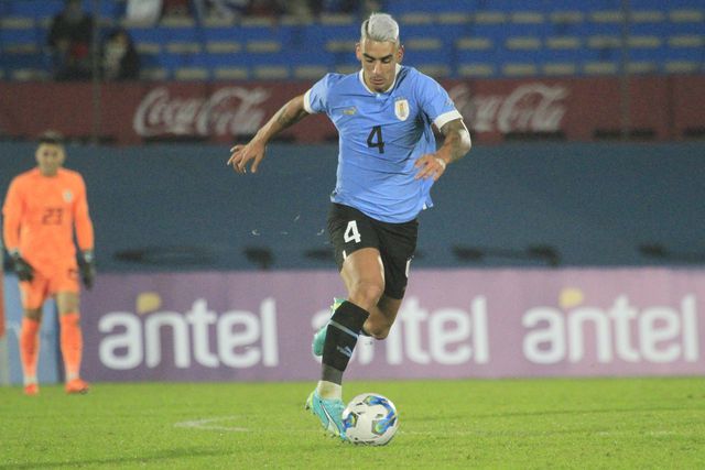 Jogador do Vasco da Gama ‘riscado’ da seleção uruguaia por falta de vacina