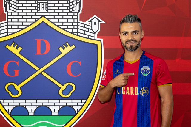 Oficial: Carraça é reforço do Chaves