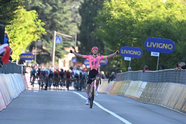 Powless conquista Gran Piemonte, Rui Costa fica dentro do top 50
