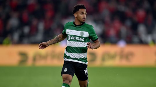 Marcus Edwards entre a renovação e a saída em janeiro do Sporting