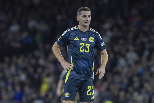 Médio da Escócia avisa Portugal: «Estamos desesperados por bons resultados»