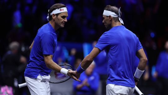 Federer rende-se a Nadal: «Foi uma honra absoluta»