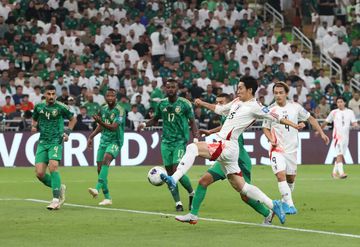 Morita assiste e Japão vence a Arábia Saudita no apuramento para o Mundial 2026