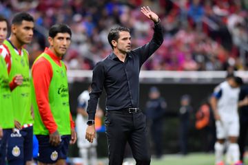 Fernando Gago rescinde com o Chivas para regressar ao Boca Juniors