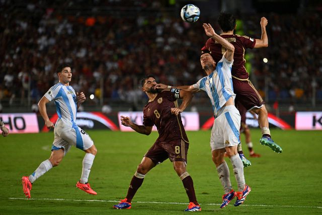 Golo de Otamendi não chega para dar a vitória à Argentina