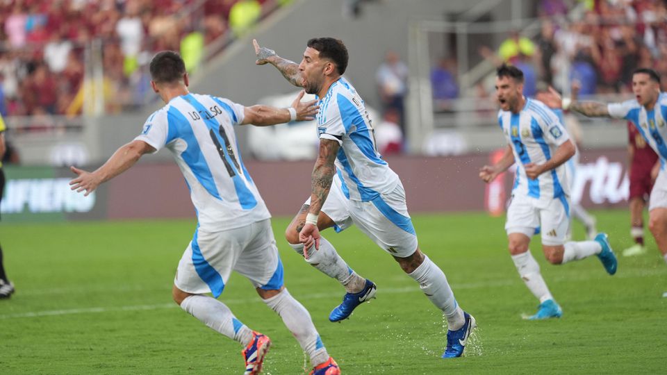 VÍDEO: Otamendi coloca a Argentina na frente contra a Venezuela