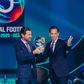 André Villas-Boas distinguido por Pedro Proença na Portugal Football Summit - Foto: FPF