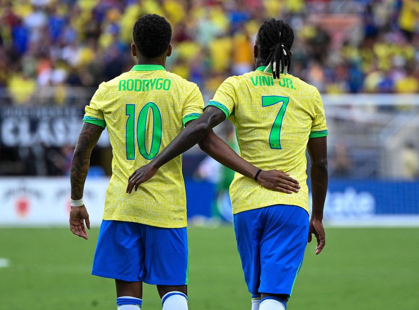 Rodrygo (bis) e Vini Jr. marcaram