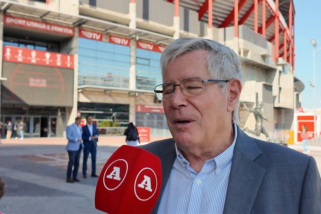 João Correia compara comportamento de sócios na AG ao dos Super Dragões