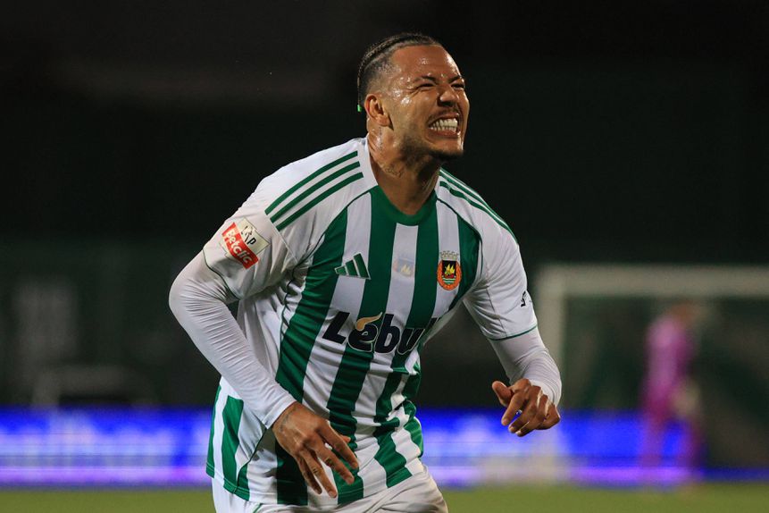 Ponta de lança brasileiro vai cumprir um jogo de suspensão