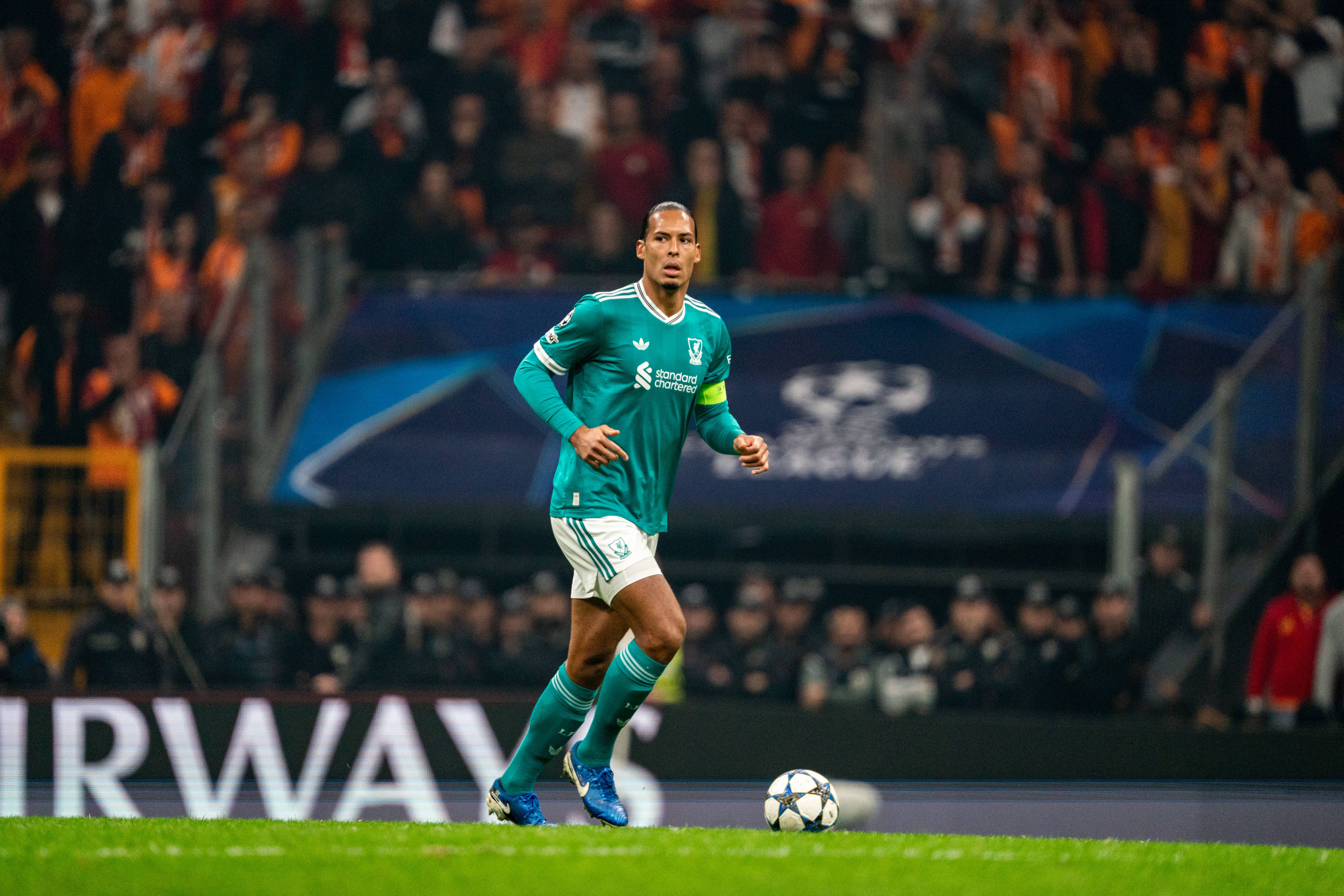 4 - Virgil Van Dijk, Liverpool, 400 mil euros/semana