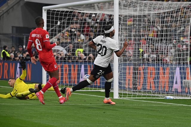 Gnabry marcou o terceiro golo da Alemanha - FOTO: IMAGO/Jan Huebner