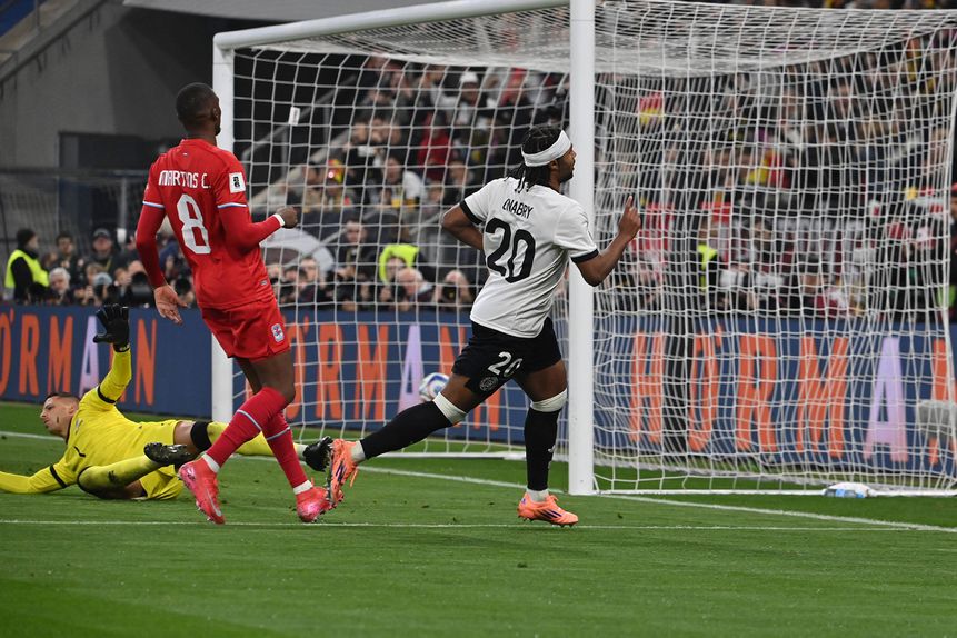 Gnabry marcou o terceiro golo da Alemanha - FOTO: IMAGO/Jan Huebner