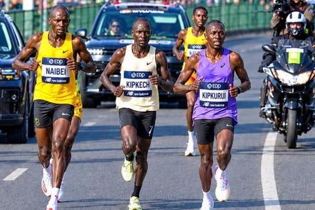 Naibei Musau fez o percurso em 2:08.07 horas - Foto: Facebook/Albina Komen