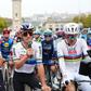 Remco Evenepoel foi o porta-voz do pelotão durante o protesto - Foto: X/Il Lombardia
