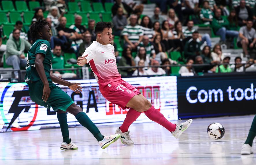 Rocha bisou pelo Sporting. Foto: Sporting