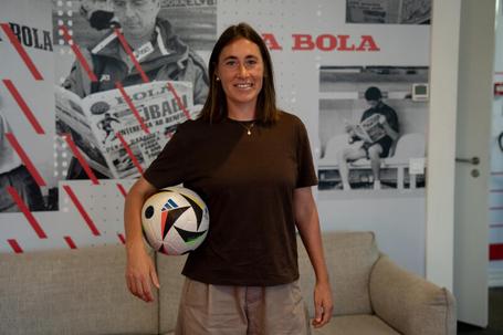Núria Mendoza em entrevista A BOLA - Foto: André Carvalho
