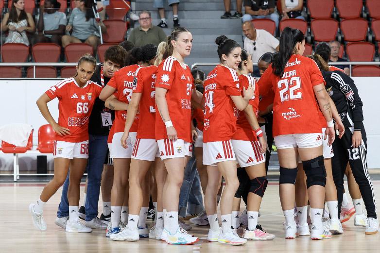 Equipa feminina de andebol do Benfica continua nas competições europeias (foto SLB)