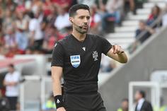 O árbitro João Gonçalves