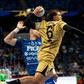 Kiko Costa não teve uma noite feliz na Hungria (foto EHF/Eliza Sólya)