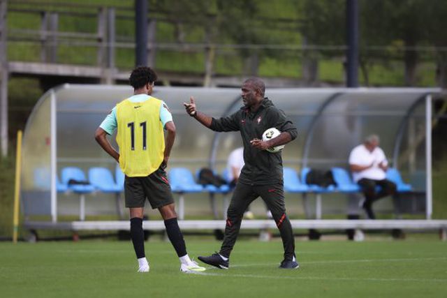 Sub-20: Oceano Cruz chama 22 jogadores