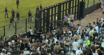 VÍDEOS: confusão e confrontos no São Januário após nova derrota do Botafogo