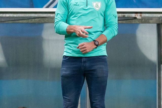 ‘Pé frio’ no Brasileirão tem recordistas: Vagner Mancini, Nino Paraíba e Henrique Almeida ‘reis’ da despromoção