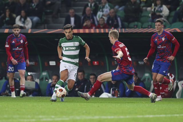 Exige-se mais qualquer coisa