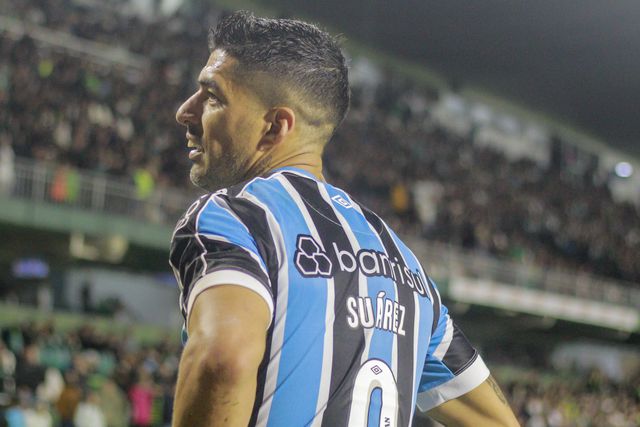 Aconteceu outra vez: Botafogo esteve a vencer o Grémio por 3-1 e perdeu 4-3