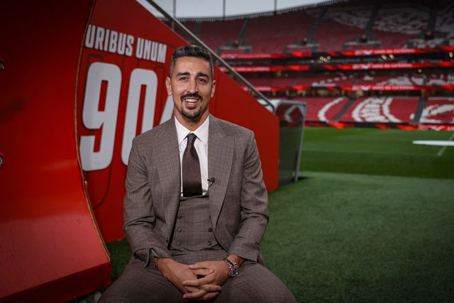 «Disse ao meu pai que ia trabalhar muito para ficar na história do Benfica»