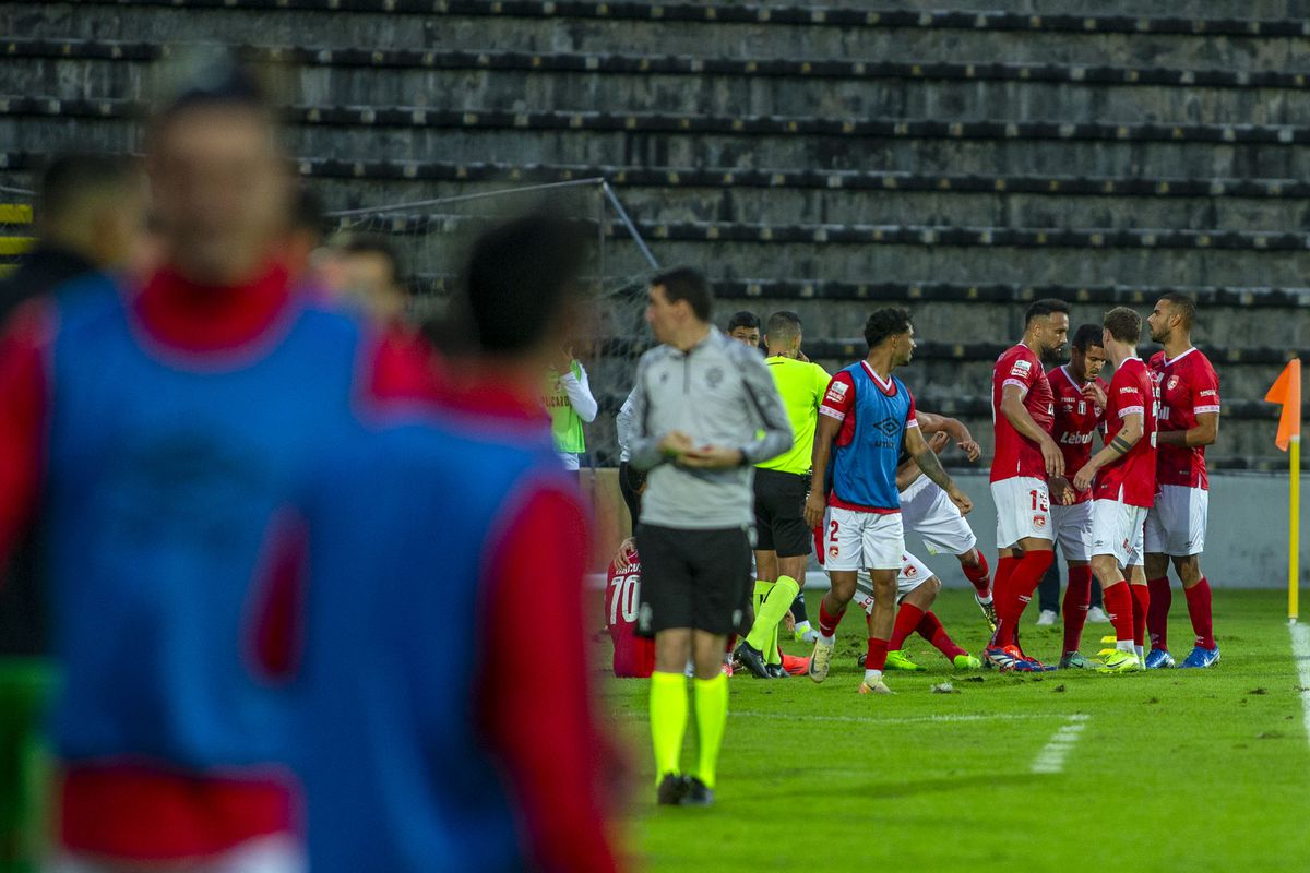 Santa Clara-V. Guimarães, 1-0 Destaques do Santa Clara: Ricardinho resolveu a partir do banco