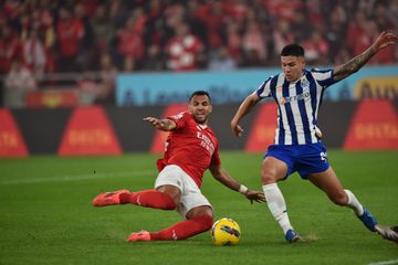 VÍDEO: autogolo de Nehuén Pérez aumenta a vantagem do Benfica