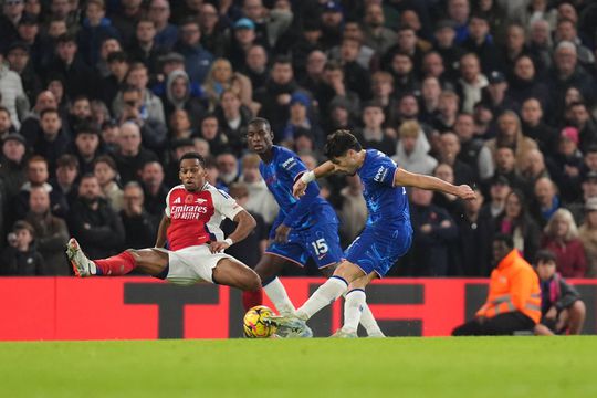 Golaço de Pedro Neto no empate do Chelsea frente ao Arsenal