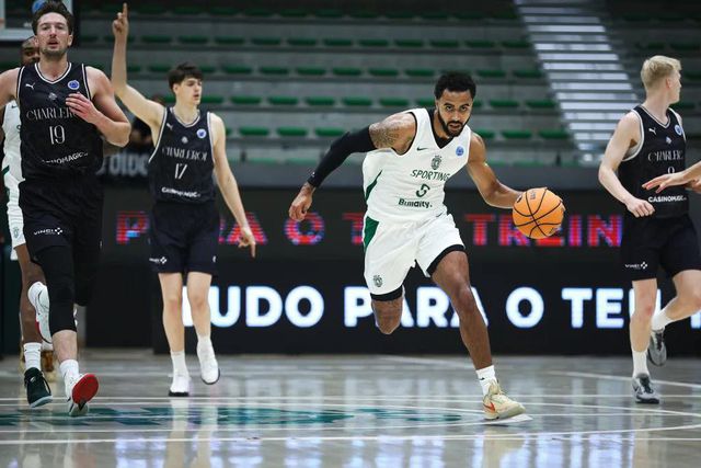 Puma transforma-se em leão e come invencibilidade