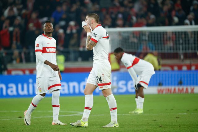 Estugarda muito perto de recuperação inacreditável diante do Frankfurt