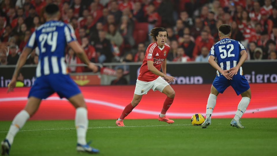 FC Porto foi fraco onde faz a sua força e o Benfica mais forte em tudo