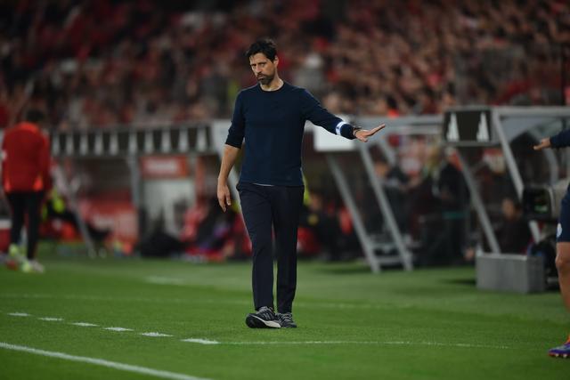 Cansaço, ausência de Pepê do onze e vitória justa do Benfica: tudo o que disse Vítor Bruno