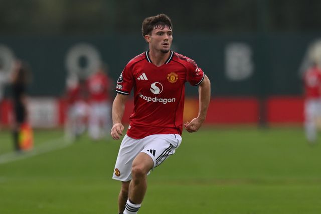 James Overy está no Manchester United desde o verão de 2024. Foto: Manchester United