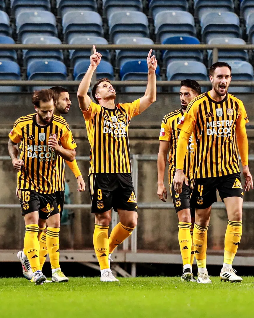 Lourosa: Algarve às moscas! Que DESERTO!