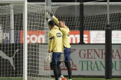 Seleção inicia preparação com muitos ausentes