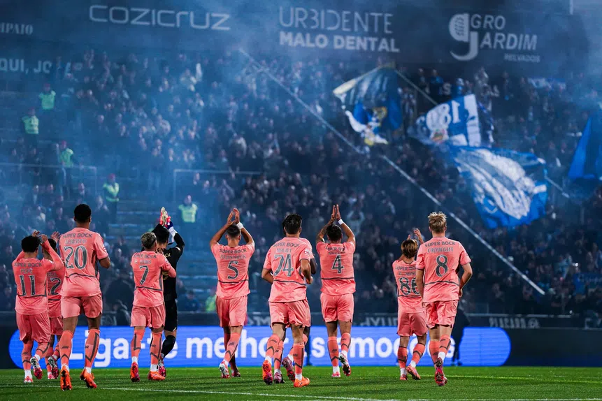 Dragões imparáveis! Fora, Farioli é rei