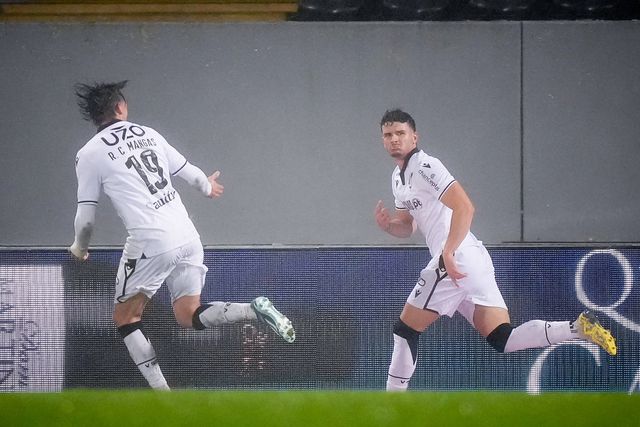 V. Guimarães: Dani Silva resolve e reclama regresso ao onze