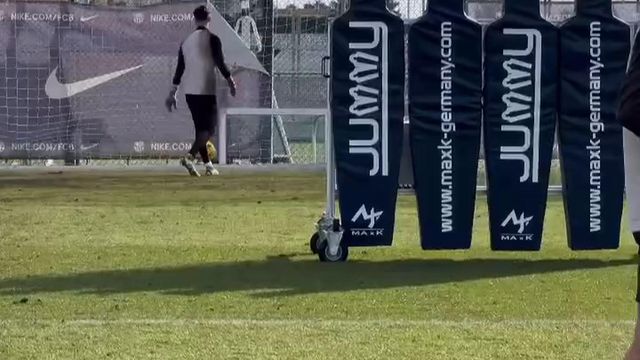 João Félix a marcar livres: uma 'masterclass'