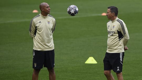 Luisão dá murro na mesa: «Eu sei a equipa que temos»