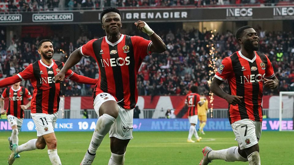 Nice volta às vitórias e recupera segundo lugar na Ligue 1